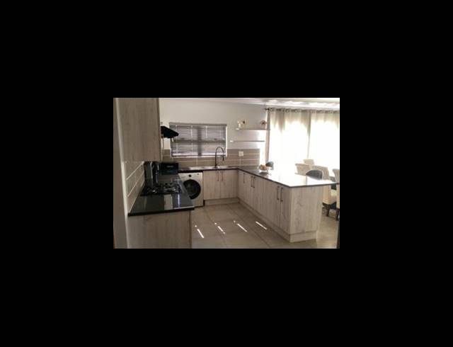 3 BEDROOM PROPERTY TO RENT IN THATCHFIELD